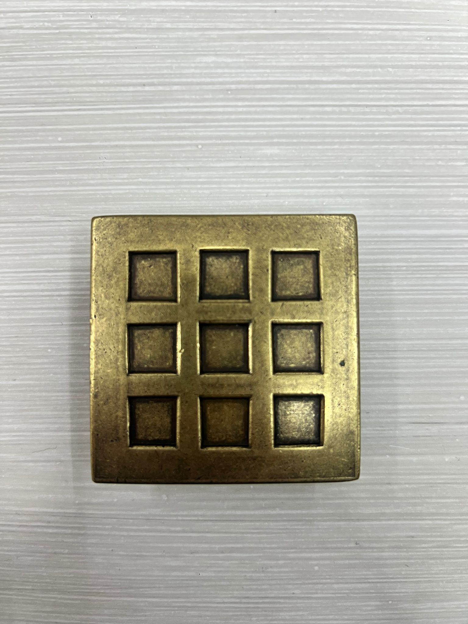 1425- (12) Tiradores